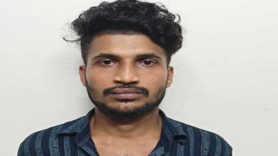 লোহাগাড়া,ইয়াবা,,পিকআপ, জব্দ