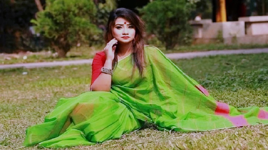 অভিনেত্রী