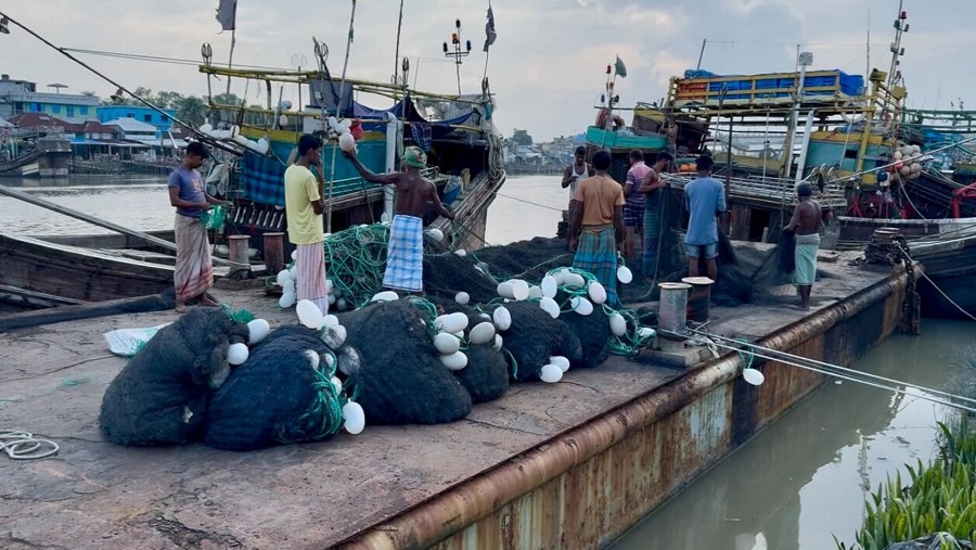 নিষেধাজ্ঞা