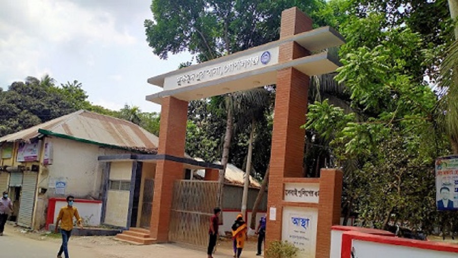 ট্রাকের ধাক্কা