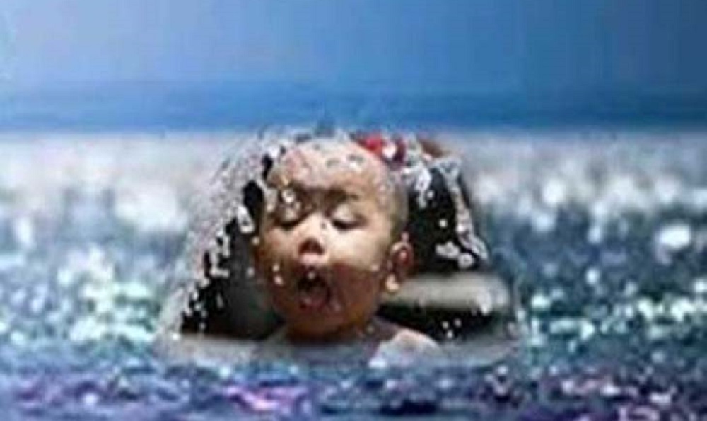 পুকুরে ডুবে পানিতে