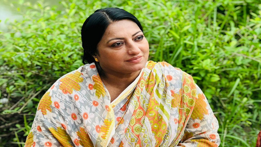 অভিনেত্রী