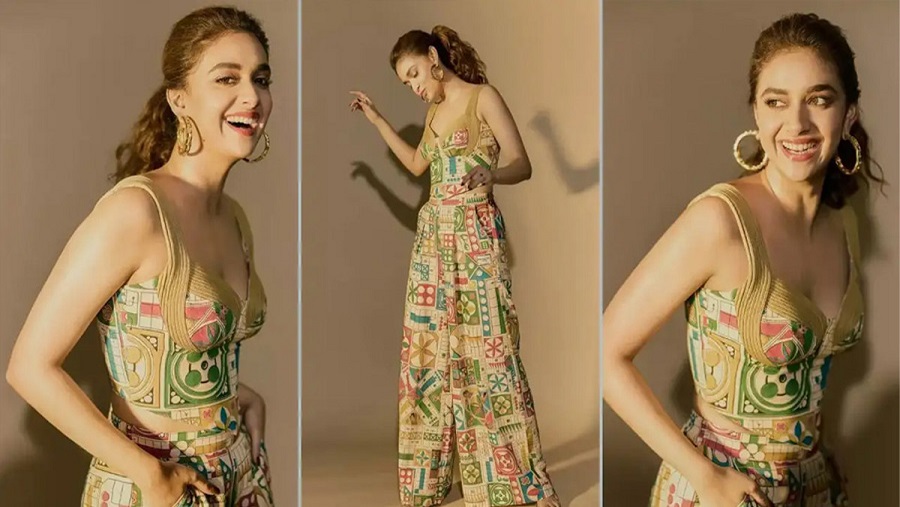 অভিনেত্রী