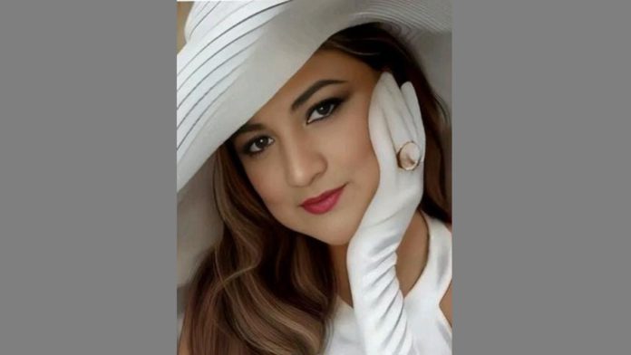 অভিনেত্রী