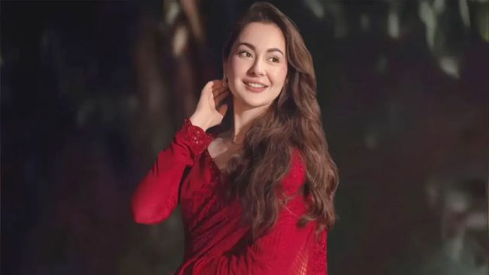 অভিনেত্রী