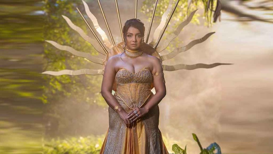 অভিনেত্রী