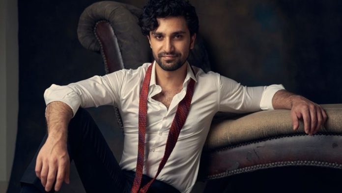 অভিনেতা