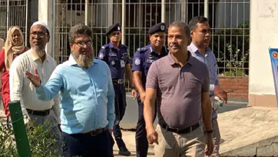 নির্বাচন