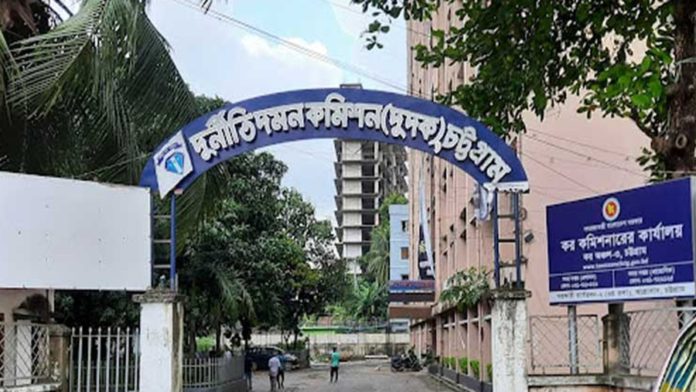 নির্বাচন