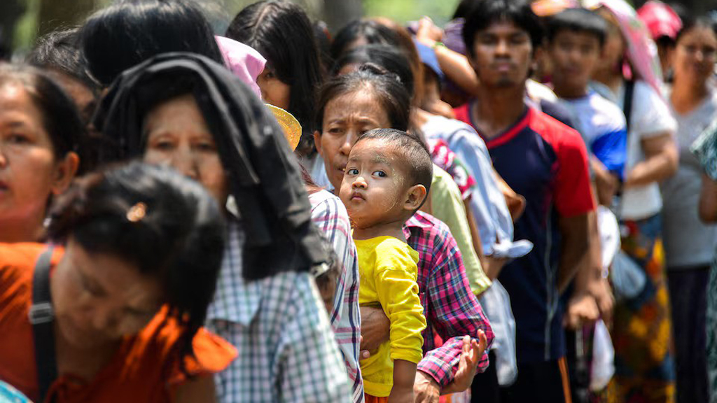 নির্বাচন