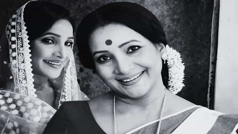 অভিনেত্রী