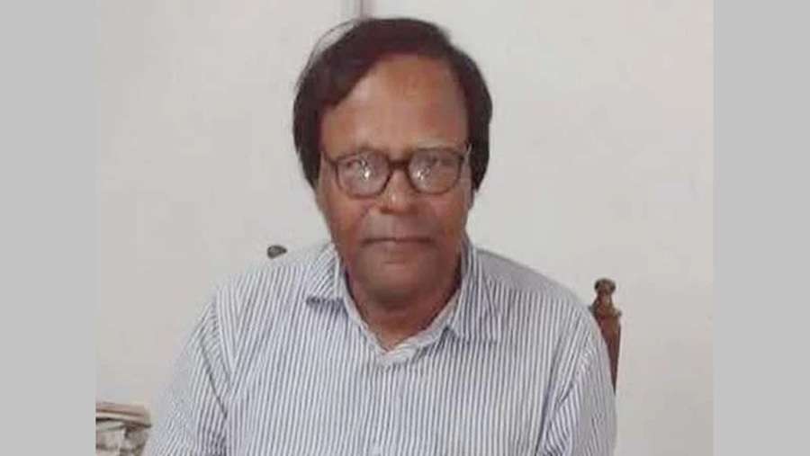 সাংবাদিক