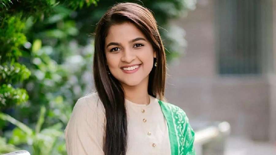 অভিনেত্রী