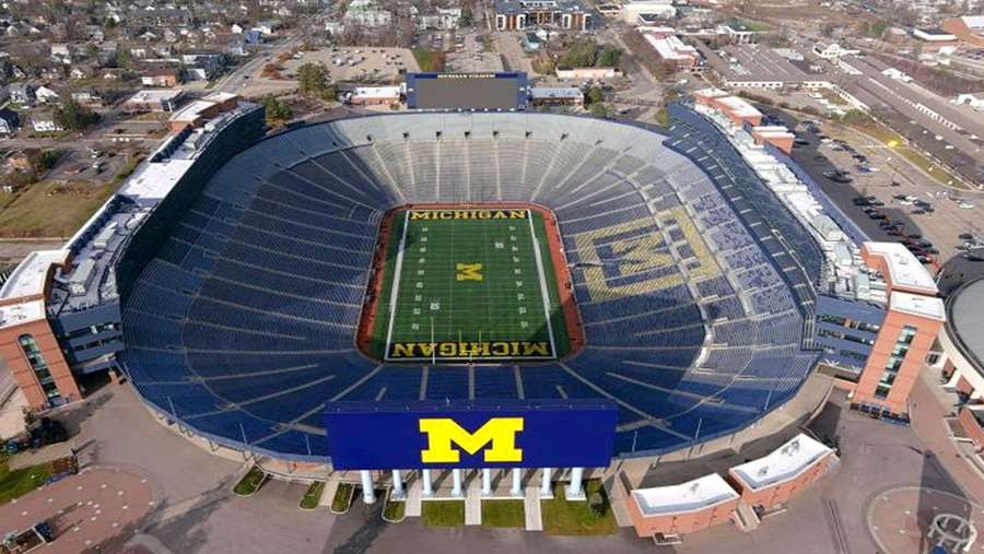 স্টেডিয়াম