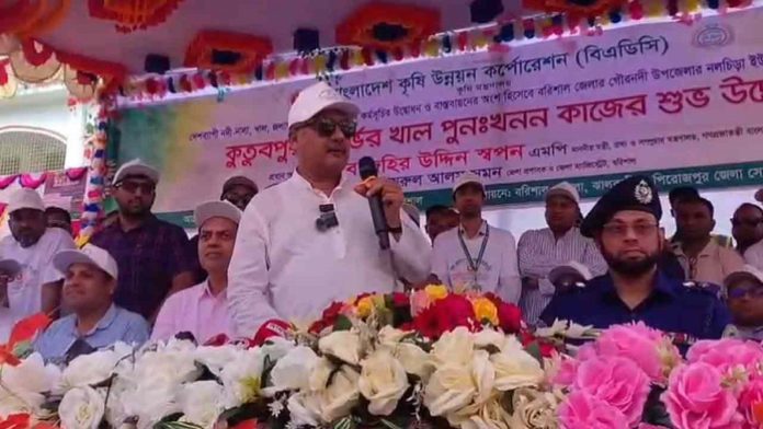 তথ্যমন্ত্রী