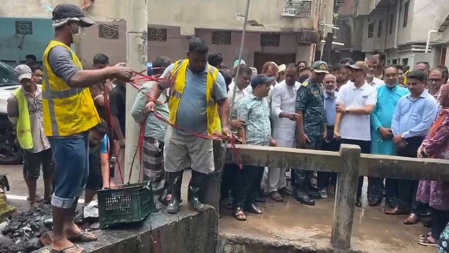 পরিচ্ছন্নতা কর্মী