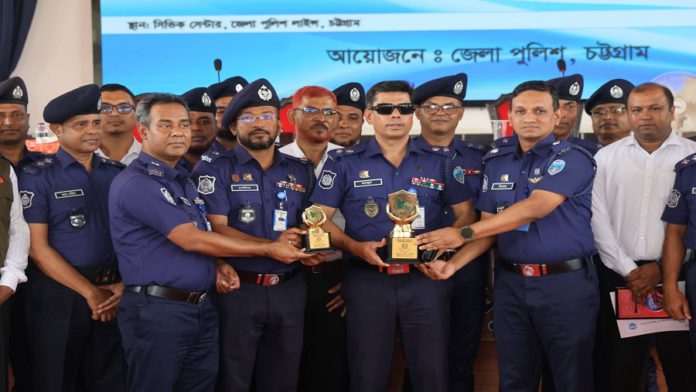 পুলিশ