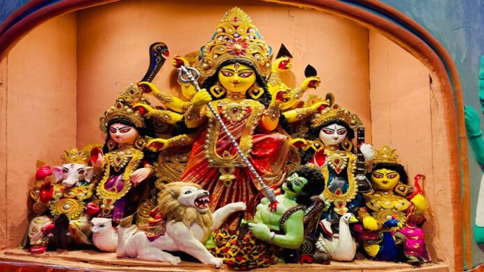 দেবী