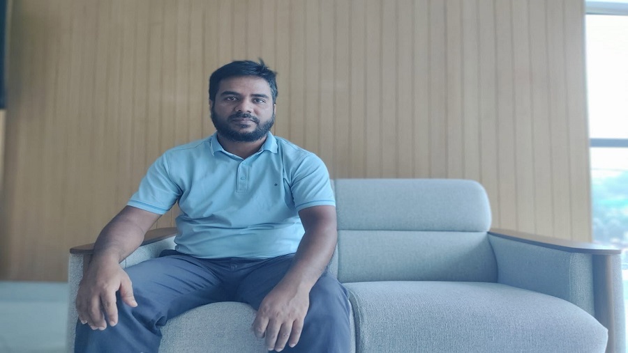 সাংবাদিক