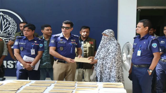 ফোন